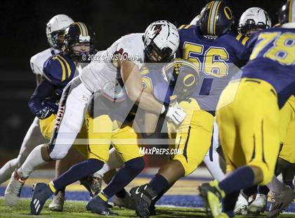 Thumbnail 3 in Edwardsville vs. O'Fallon (IHSA 8A First Round Playoff) photogallery.