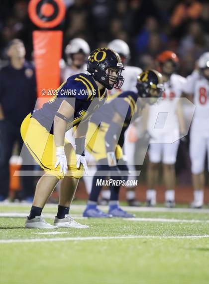 Thumbnail 2 in Edwardsville vs. O'Fallon (IHSA 8A First Round Playoff) photogallery.
