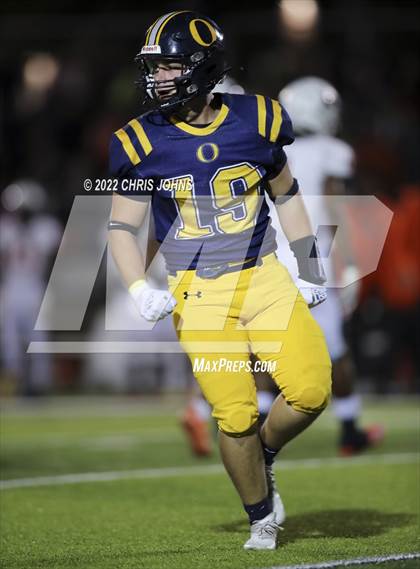 Thumbnail 2 in Edwardsville vs. O'Fallon (IHSA 8A First Round Playoff) photogallery.