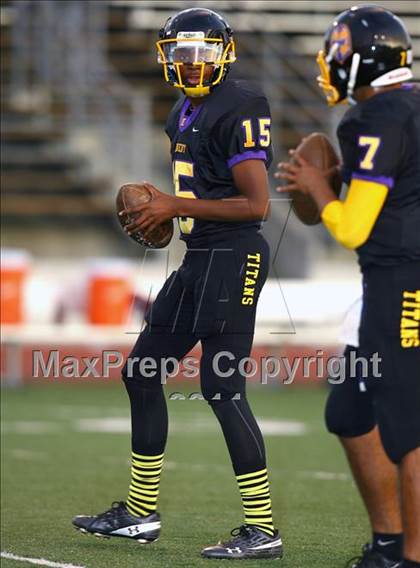 Thumbnail 2 in Kennedy vs. Newark Memorial photogallery.