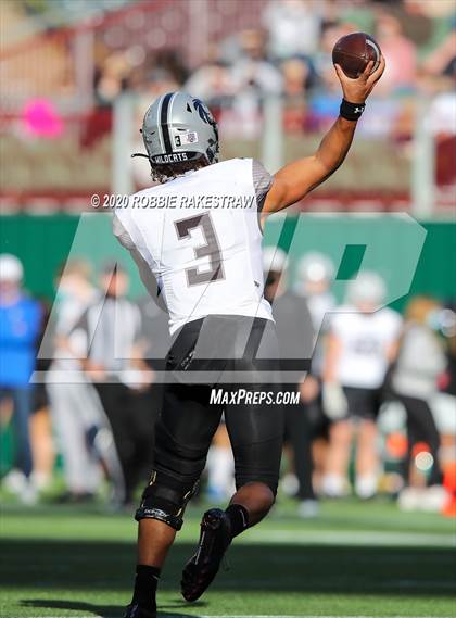 Thumbnail 2 in Abilene vs. Guyer (UIL 6A Division II Region Playoff) photogallery.