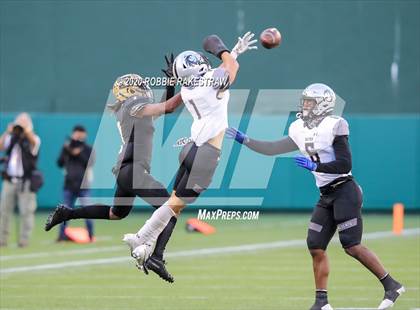 Thumbnail 3 in Abilene vs. Guyer (UIL 6A Division II Region Playoff) photogallery.