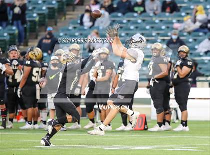 Thumbnail 2 in Abilene vs. Guyer (UIL 6A Division II Region Playoff) photogallery.
