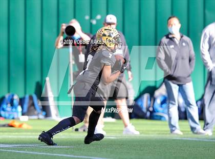 Thumbnail 3 in Abilene vs. Guyer (UIL 6A Division II Region Playoff) photogallery.