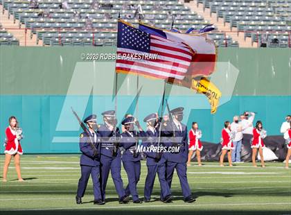 Thumbnail 3 in Abilene vs. Guyer (UIL 6A Division II Region Playoff) photogallery.