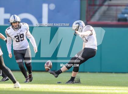 Thumbnail 2 in Abilene vs. Guyer (UIL 6A Division II Region Playoff) photogallery.