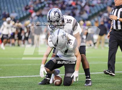 Thumbnail 3 in Abilene vs. Guyer (UIL 6A Division II Region Playoff) photogallery.