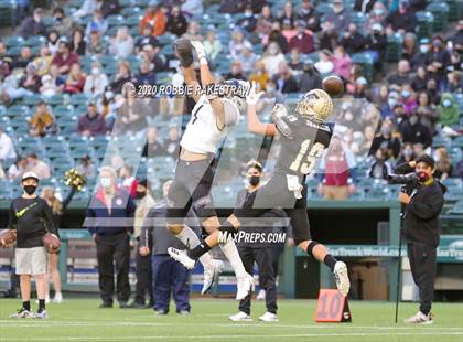 Thumbnail 1 in Abilene vs. Guyer (UIL 6A Division II Region Playoff) photogallery.