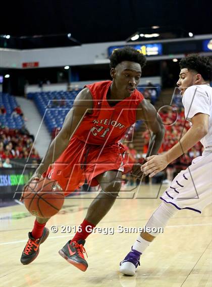 Thumbnail 2 in Sacramento vs Antelope (CIF SJS D2 Final) photogallery.