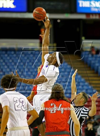 Thumbnail 2 in Sacramento vs Antelope (CIF SJS D2 Final) photogallery.