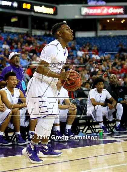 Thumbnail 2 in Sacramento vs Antelope (CIF SJS D2 Final) photogallery.