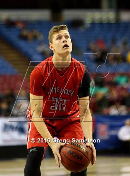 Thumbnail 1 in Sacramento vs Antelope (CIF SJS D2 Final) photogallery.