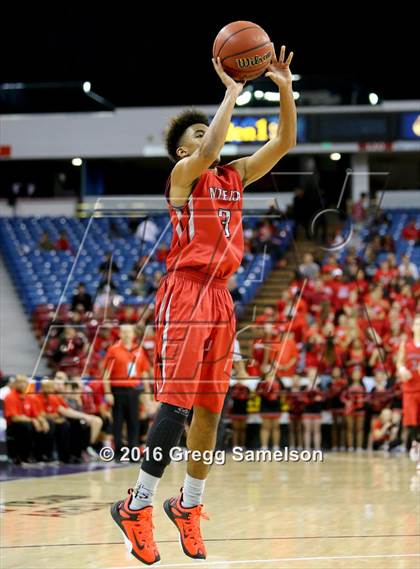 Thumbnail 2 in Sacramento vs Antelope (CIF SJS D2 Final) photogallery.