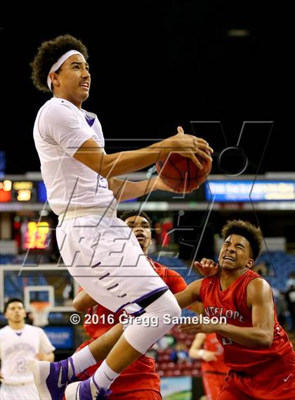 Thumbnail 2 in Sacramento vs Antelope (CIF SJS D2 Final) photogallery.