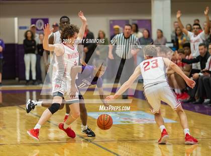 Thumbnail 3 in Collinsville vs. Mundelein (Prairie Farms Holiday Classic Championship) photogallery.
