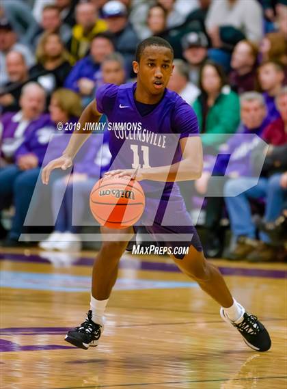 Thumbnail 3 in Collinsville vs. Mundelein (Prairie Farms Holiday Classic Championship) photogallery.