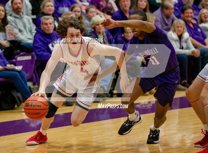 Thumbnail 3 in Collinsville vs. Mundelein (Prairie Farms Holiday Classic Championship) photogallery.