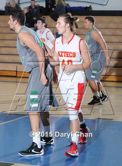 Thumbnail 1 in Green Valley vs Palm Desert (MaxPreps Holiday Classic) photogallery.