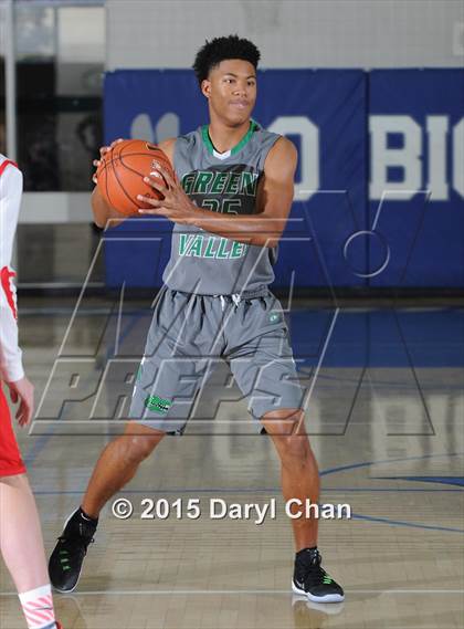Thumbnail 1 in Green Valley vs Palm Desert (MaxPreps Holiday Classic) photogallery.