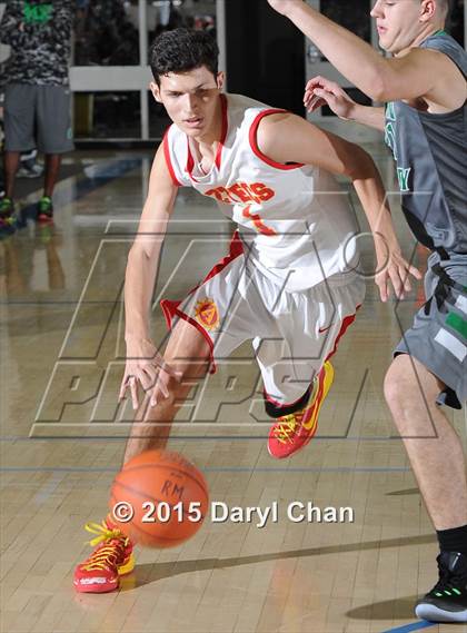 Thumbnail 2 in Green Valley vs Palm Desert (MaxPreps Holiday Classic) photogallery.