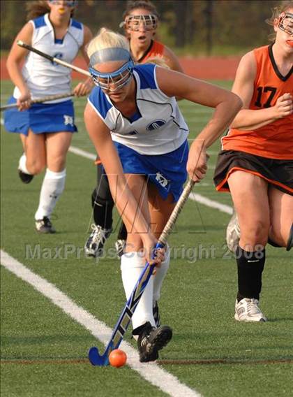 Thumbnail 1 in Ridgefield @ Darien (FCIAC Quarterfinal) photogallery.