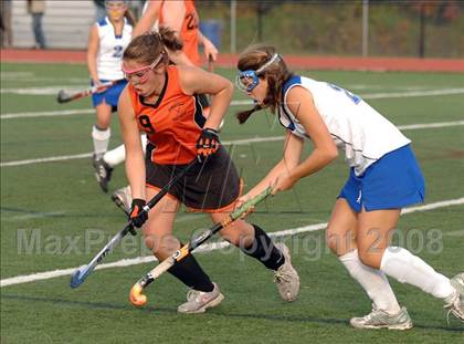 Thumbnail 2 in Ridgefield @ Darien (FCIAC Quarterfinal) photogallery.