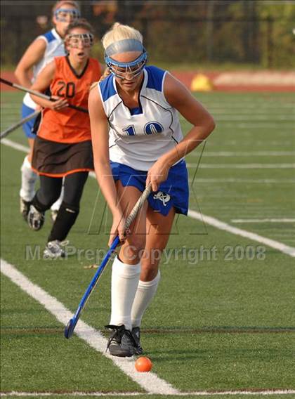 Thumbnail 2 in Ridgefield @ Darien (FCIAC Quarterfinal) photogallery.