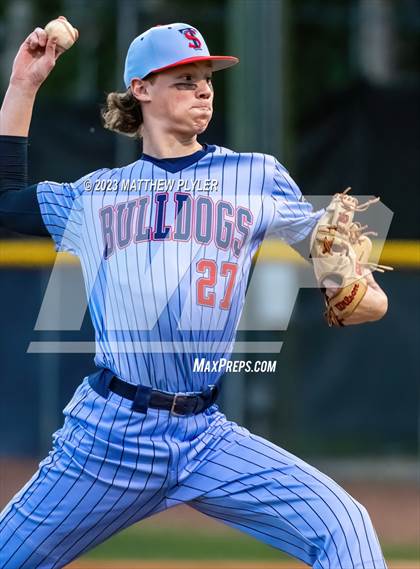 Thumbnail 1 in Triton @ Terry Sanford photogallery.