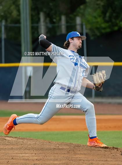 Thumbnail 1 in Triton @ Terry Sanford photogallery.