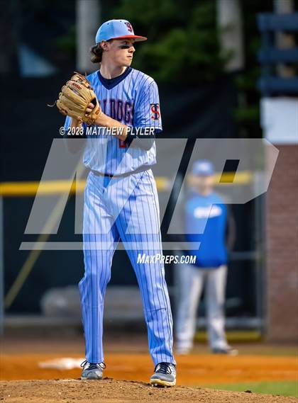 Thumbnail 1 in Triton @ Terry Sanford photogallery.