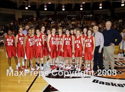 Thumbnail 2 in Central High vs Norwich Free Academy (Spalding Hoophall Classic) photogallery.