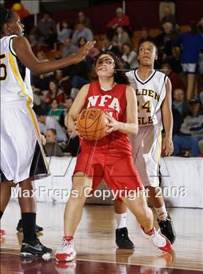 Thumbnail 3 in Central High vs Norwich Free Academy (Spalding Hoophall Classic) photogallery.