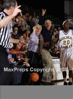 Thumbnail 1 in Central High vs Norwich Free Academy (Spalding Hoophall Classic) photogallery.