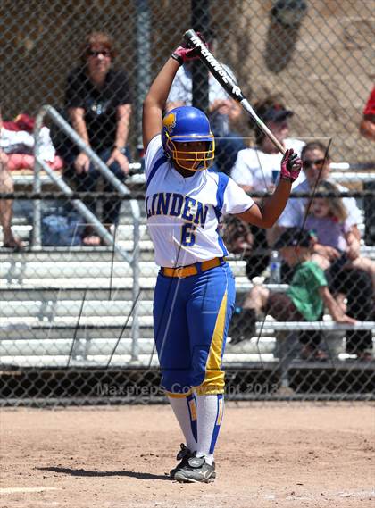 Thumbnail 2 in Linden vs. Hughson (CIF SJS D5 Final) photogallery.
