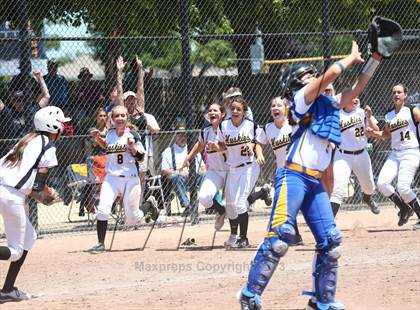 Thumbnail 3 in Linden vs. Hughson (CIF SJS D5 Final) photogallery.