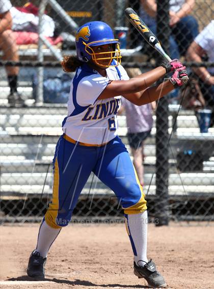 Thumbnail 3 in Linden vs. Hughson (CIF SJS D5 Final) photogallery.