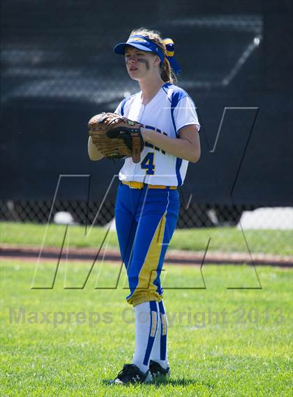 Thumbnail 2 in Linden vs. Hughson (CIF SJS D5 Final) photogallery.