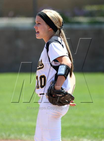 Thumbnail 2 in Linden vs. Hughson (CIF SJS D5 Final) photogallery.