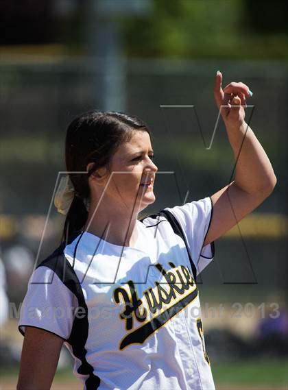 Thumbnail 3 in Linden vs. Hughson (CIF SJS D5 Final) photogallery.