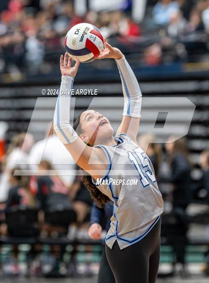 Thumbnail 1 in Syracuse vs. Westlake (UHSAA 6A Second Round) photogallery.