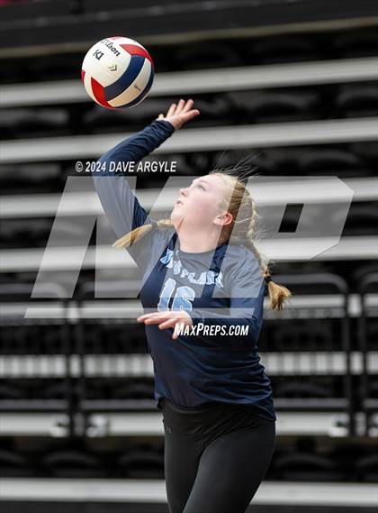 Thumbnail 2 in Syracuse vs. Westlake (UHSAA 6A Second Round) photogallery.