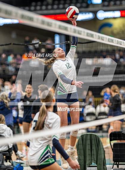 Thumbnail 3 in Syracuse vs. Westlake (UHSAA 6A Second Round) photogallery.