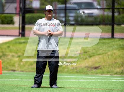 Thumbnail 3 in Regis Jesuit vs. Cherry Creek (CHSAA Semifinal) photogallery.