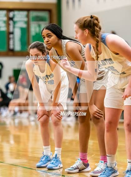 Thumbnail 2 in Bishop Gorman vs. Clovis North (MLK Showcase) photogallery.
