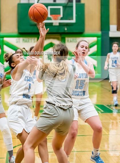 Thumbnail 1 in Bishop Gorman vs. Clovis North (MLK Showcase) photogallery.