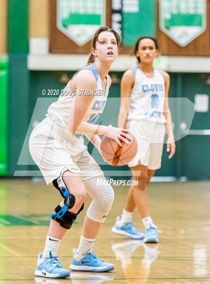 Thumbnail 1 in Bishop Gorman vs. Clovis North (MLK Showcase) photogallery.