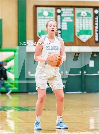 Thumbnail 2 in Bishop Gorman vs. Clovis North (MLK Showcase) photogallery.