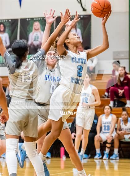Thumbnail 2 in Bishop Gorman vs. Clovis North (MLK Showcase) photogallery.