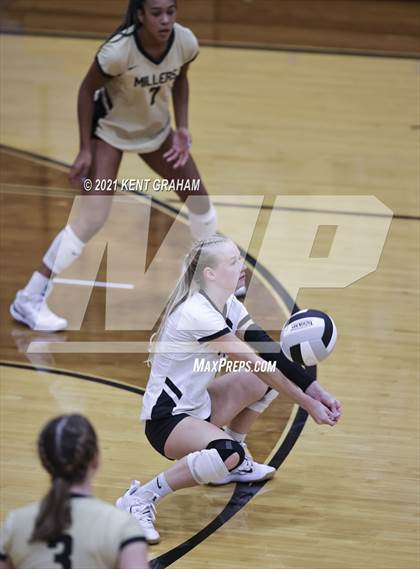 Thumbnail 2 in Carmel @ Noblesville photogallery.