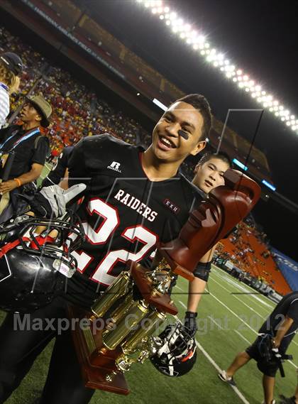 Thumbnail 2 in Lahainaluna vs. 'Iolani (HHSAA D2 Final) photogallery.
